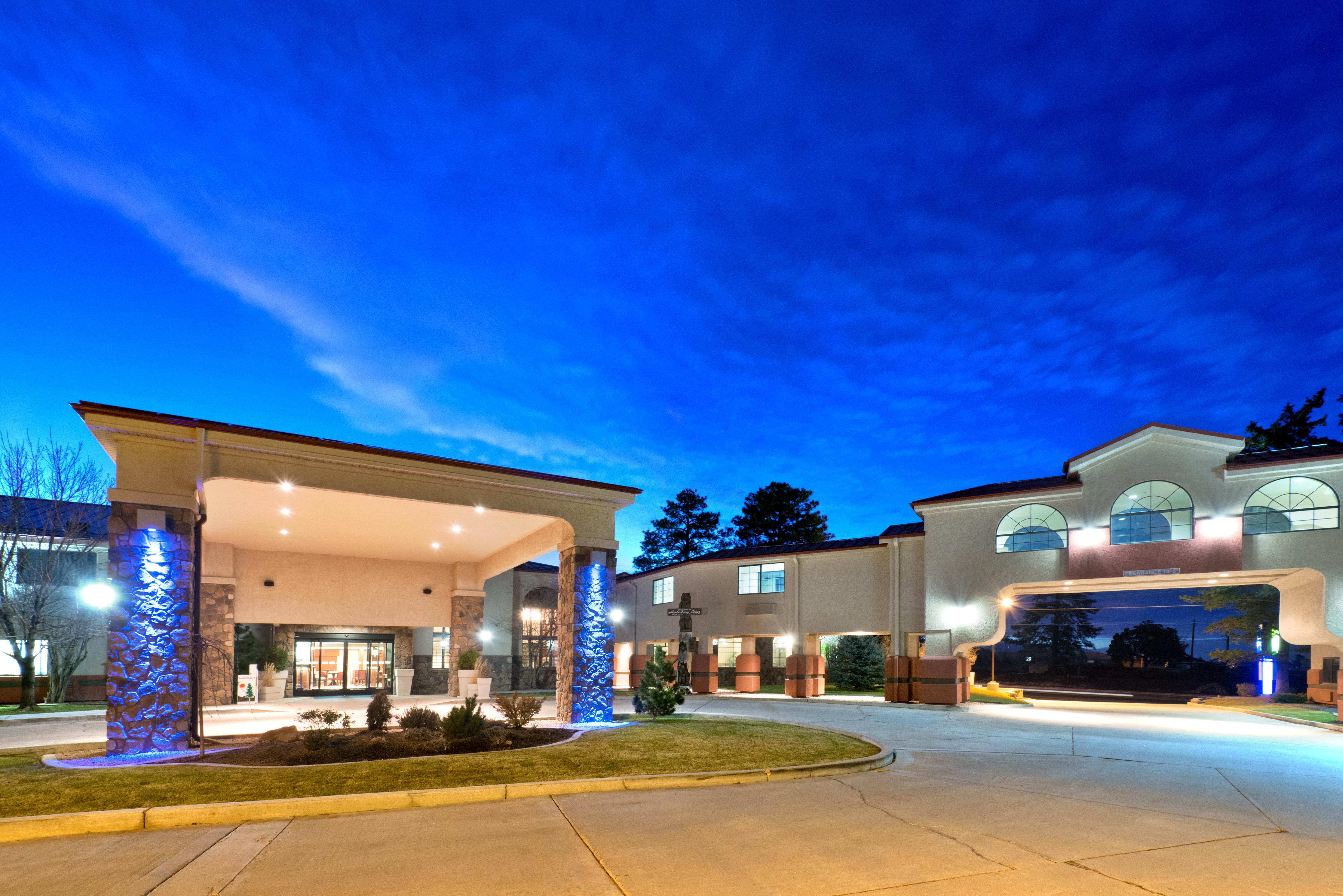 Holiday Inn Express Show Low By Ihg Exteriör bild