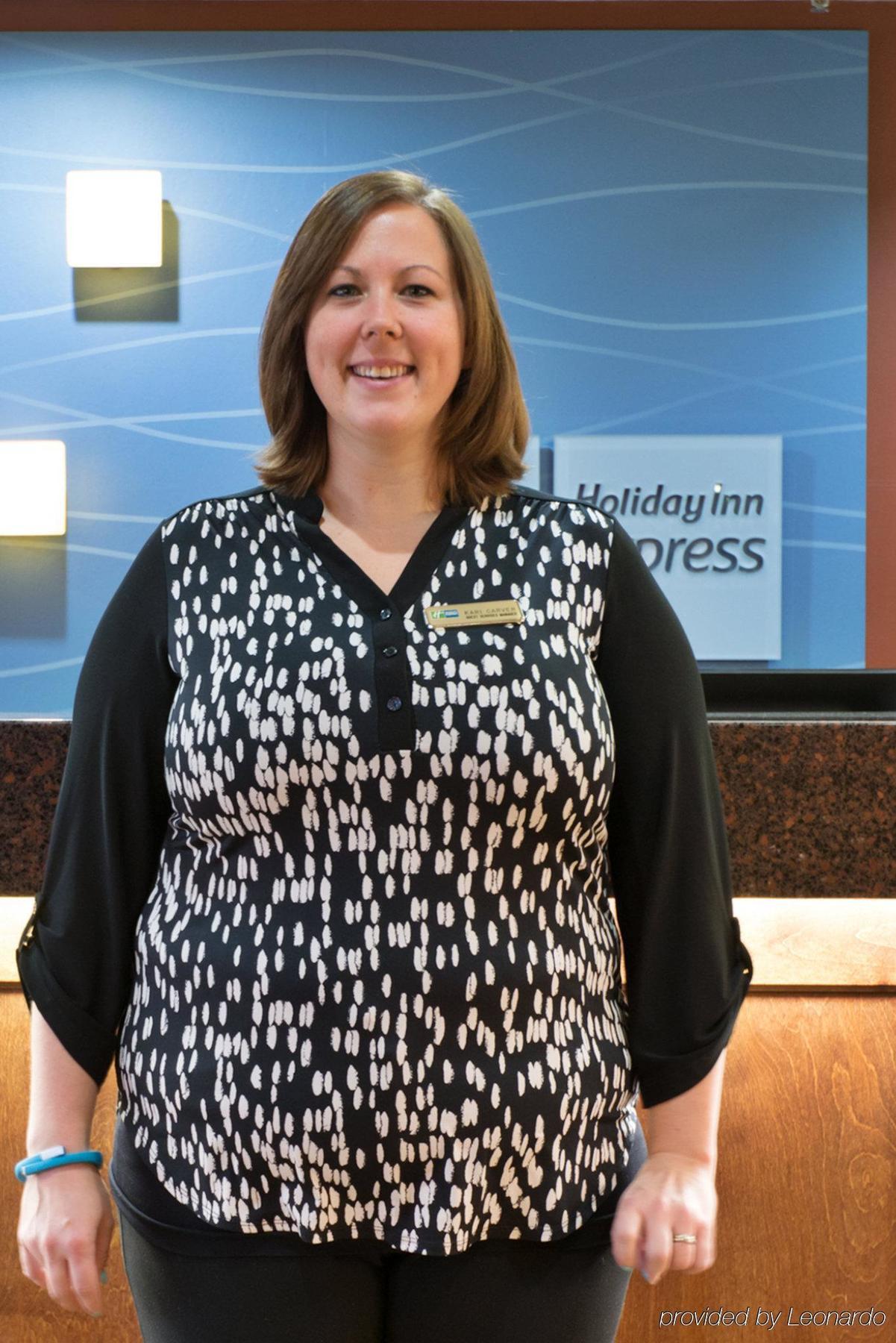 Holiday Inn Express Show Low By Ihg Exteriör bild