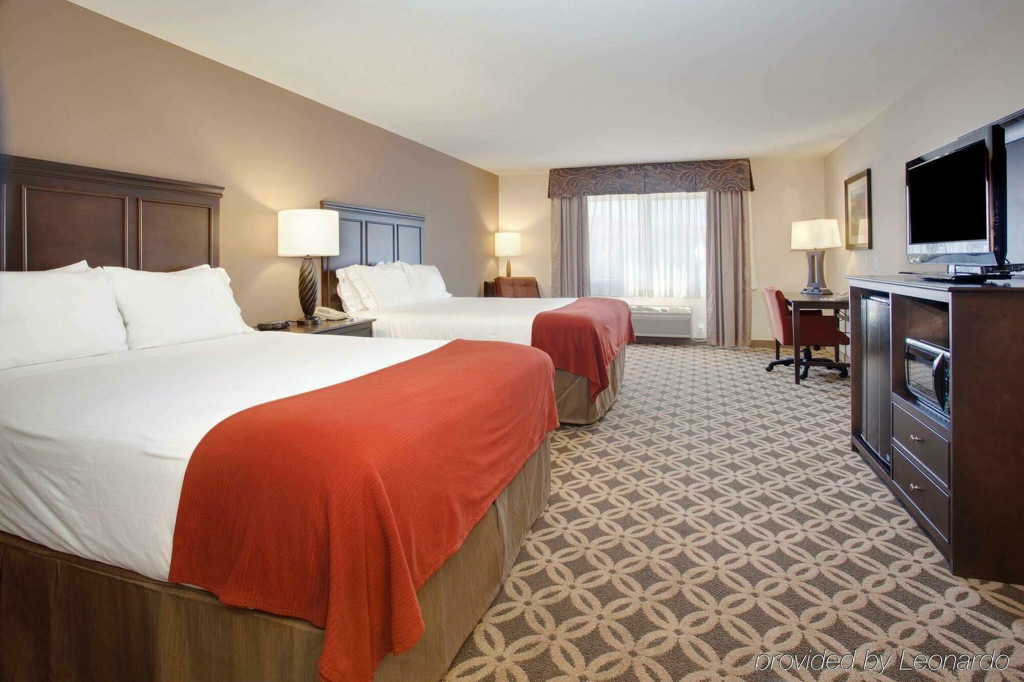 Holiday Inn Express Show Low By Ihg Exteriör bild